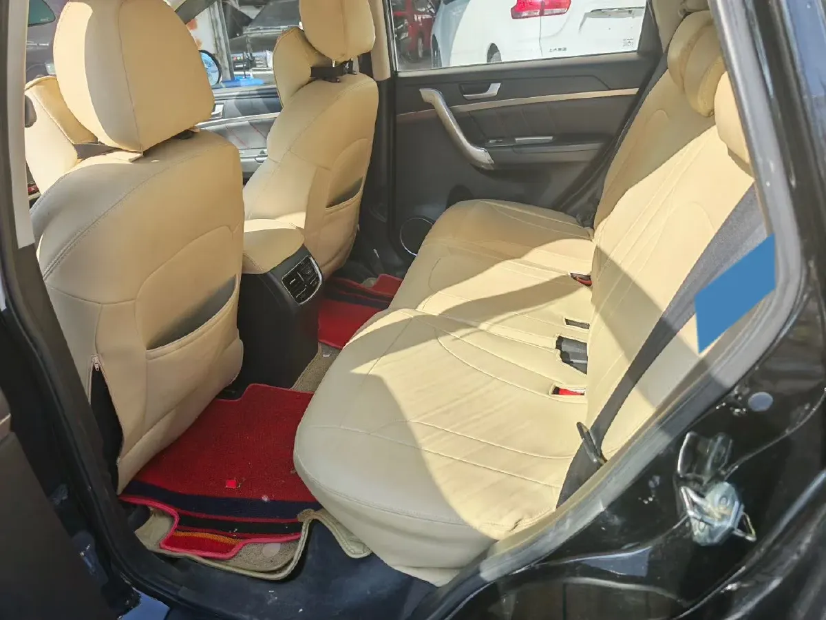 2018 Haval M6 1.5T 150HP L4 7DCT,autocango,china used car exporter,china ev exporter,chinese used car exporter,chinese used ev exporter