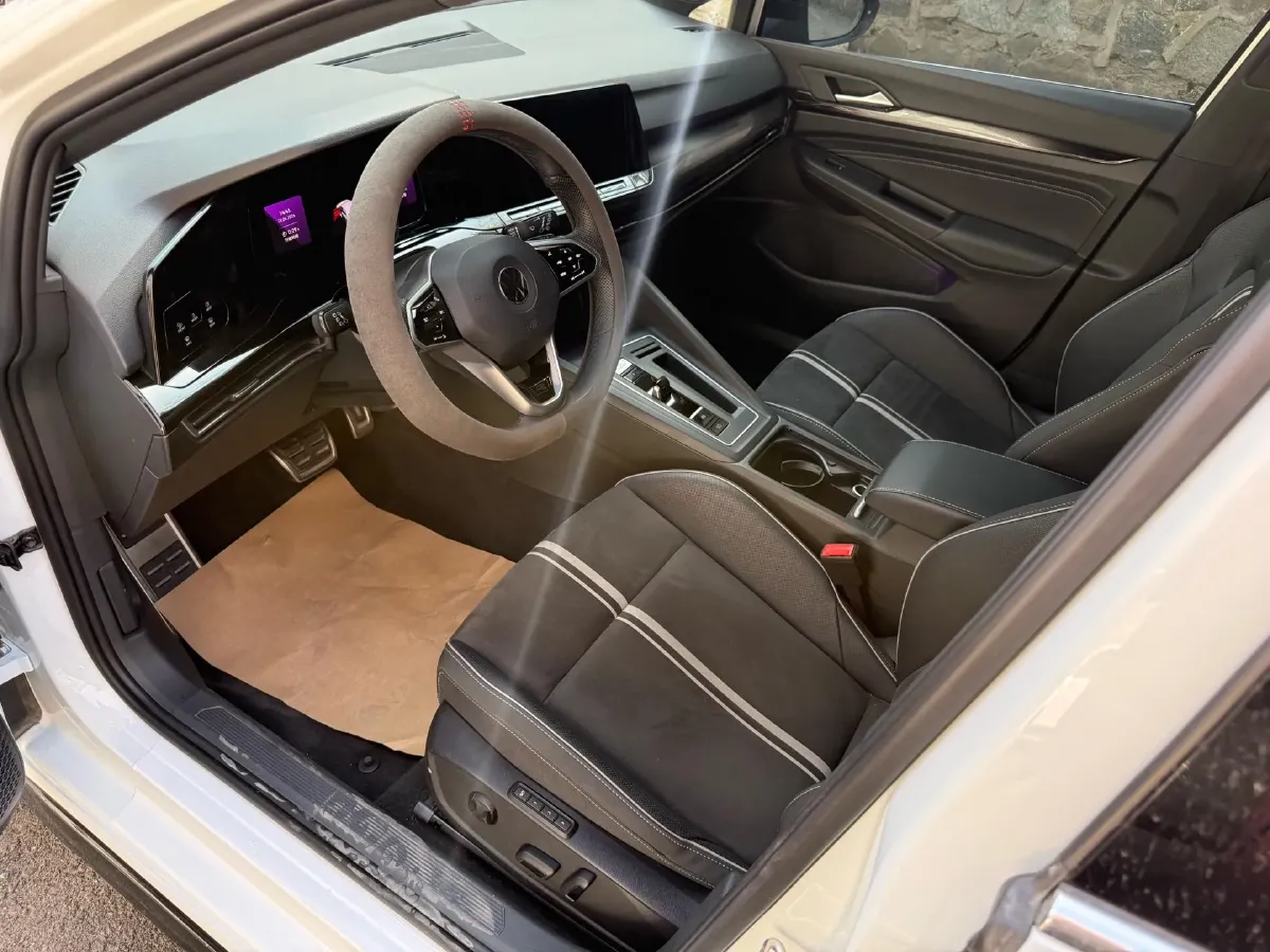 2023 Volkswagen Golf 1.4T 150HP L4 7DCT,autocango,china used car exporter,china ev exporter,chinese used car exporter,chinese used ev exporter