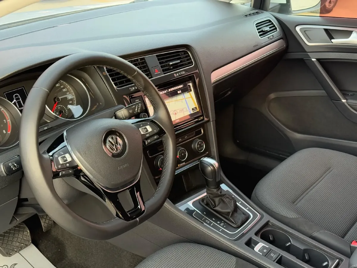 2018 Volkswagen Golf 1.4T 131HP L4 7DCT,autocango,china used car exporter,china ev exporter,chinese used car exporter,chinese used ev exporter