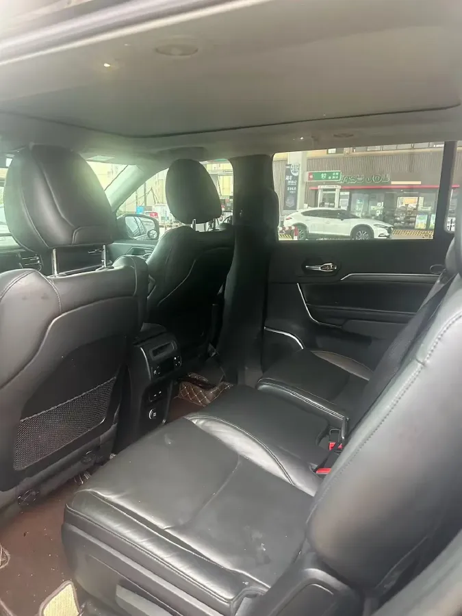 2018 Jeep Grand Commander 2.0T 265HP L4 9AT,autocango,china used car exporter,china ev exporter,chinese used car exporter,chinese used ev exporter