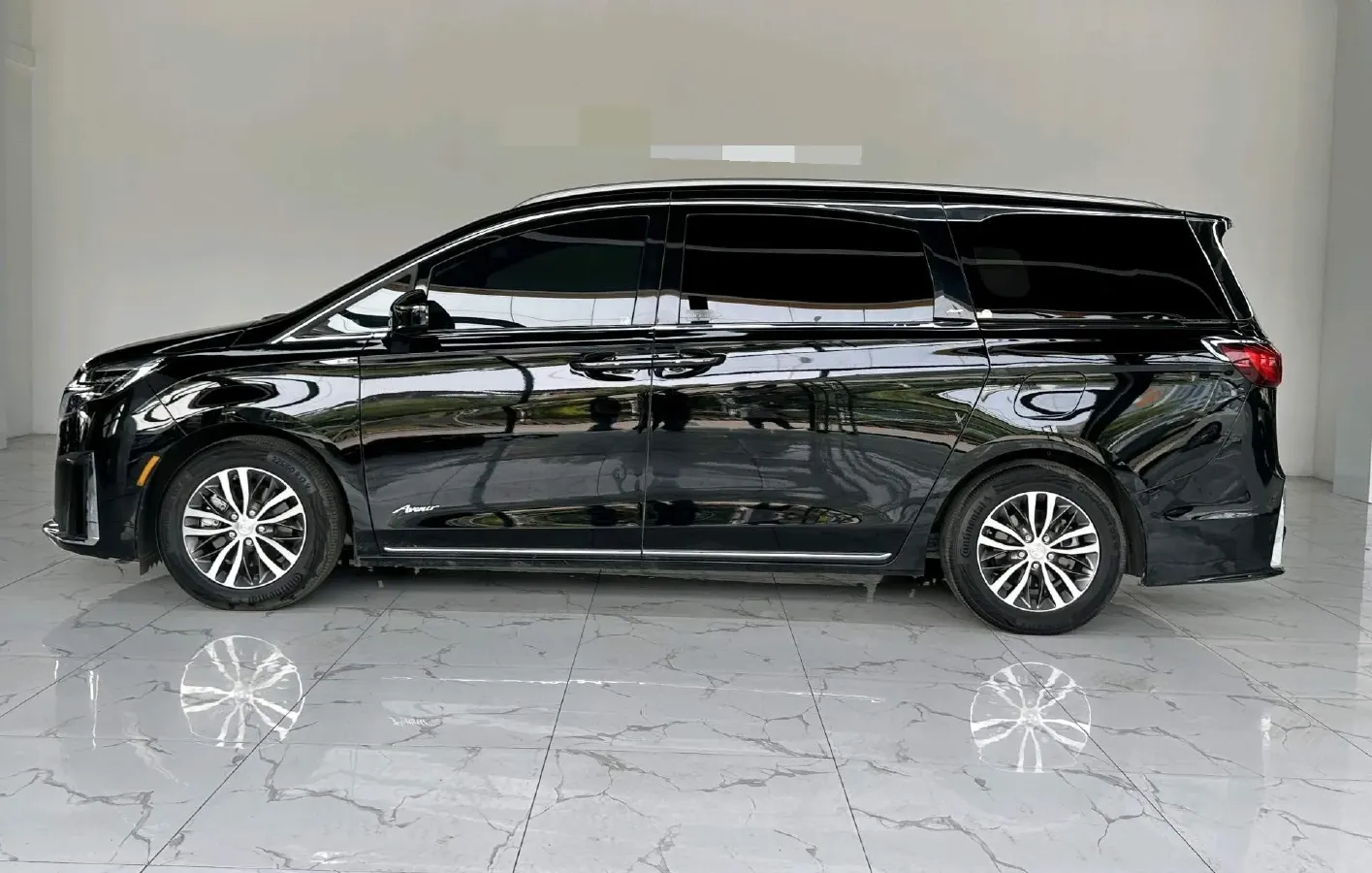 2023 Buick GL8 2.0T 237HP L4 9AT,autocango,china used car exporter,china ev exporter,chinese used car exporter,chinese used ev exporter