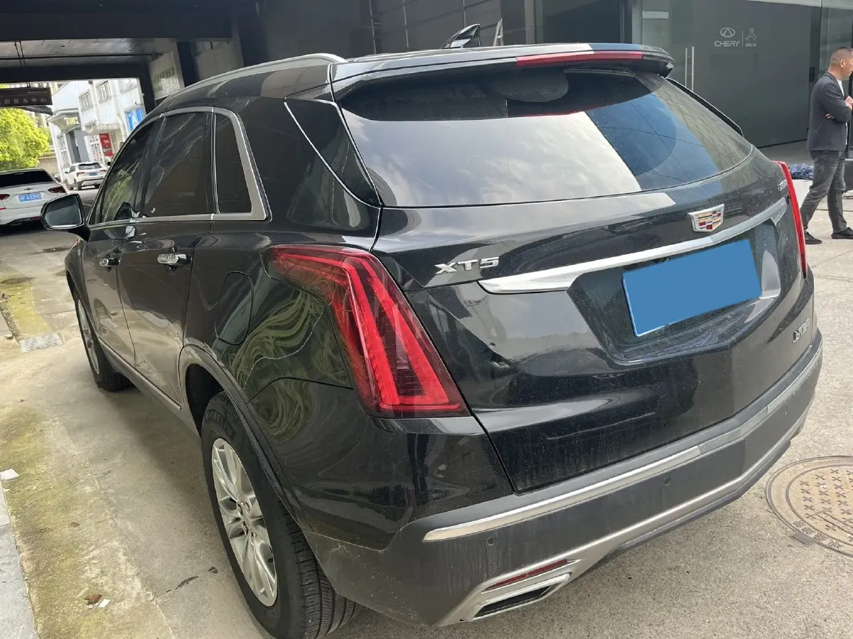 2022 Cadillac XT5 2.0T 237HP L4 9AT,autocango,china used car exporter,china ev exporter,chinese used car exporter,chinese used ev exporter
