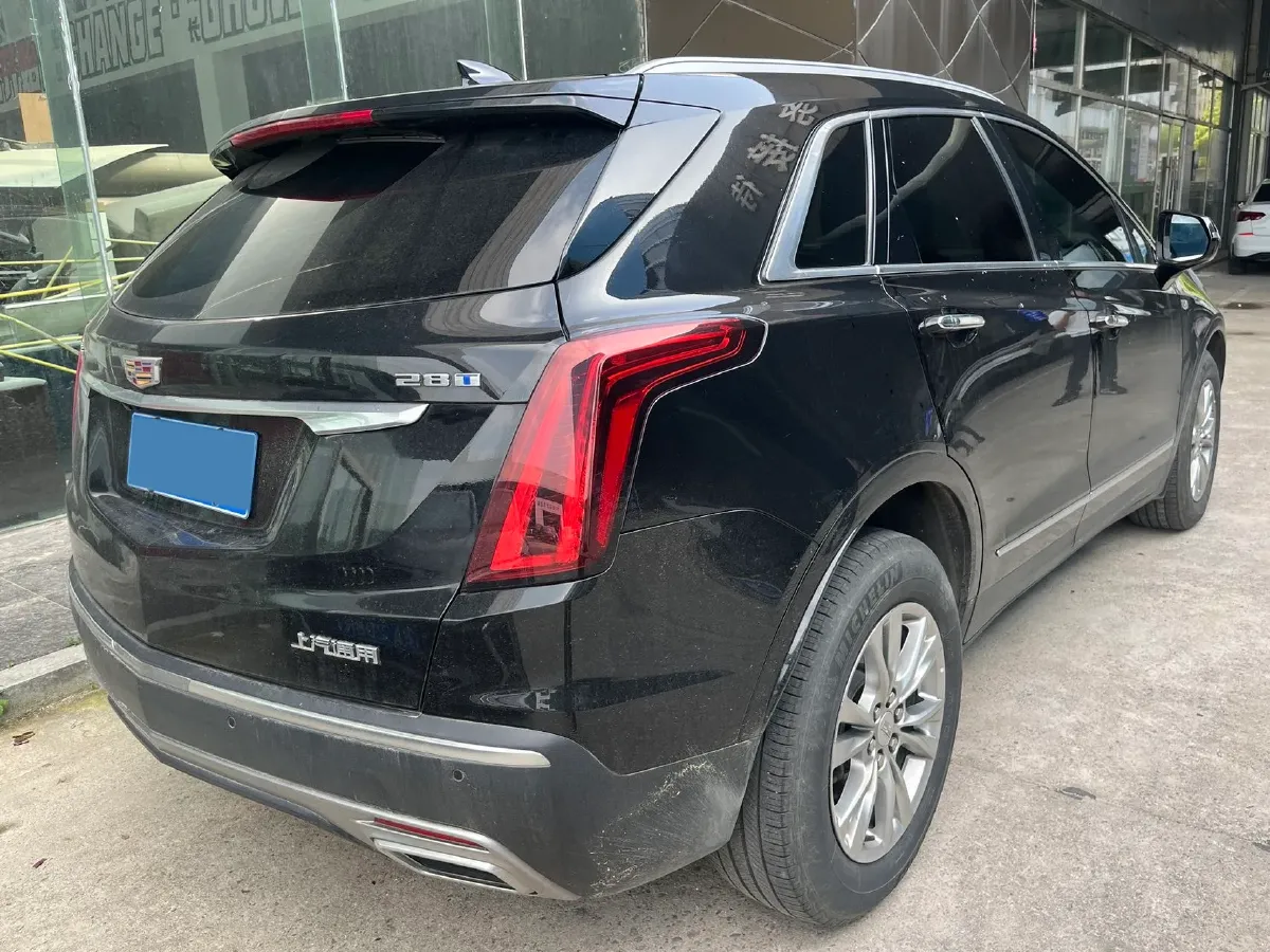 2022 Cadillac XT5 2.0T 237HP L4 9AT,autocango,china used car exporter,china ev exporter,chinese used car exporter,chinese used ev exporter