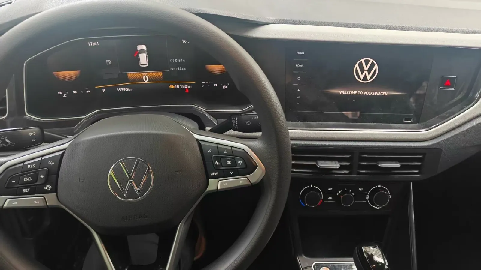 2023 ChangAn Lamore 1.5T 170HP L4 7DCT,autocango,china used car exporter,china ev exporter,chinese used car exporter,chinese used ev exporter