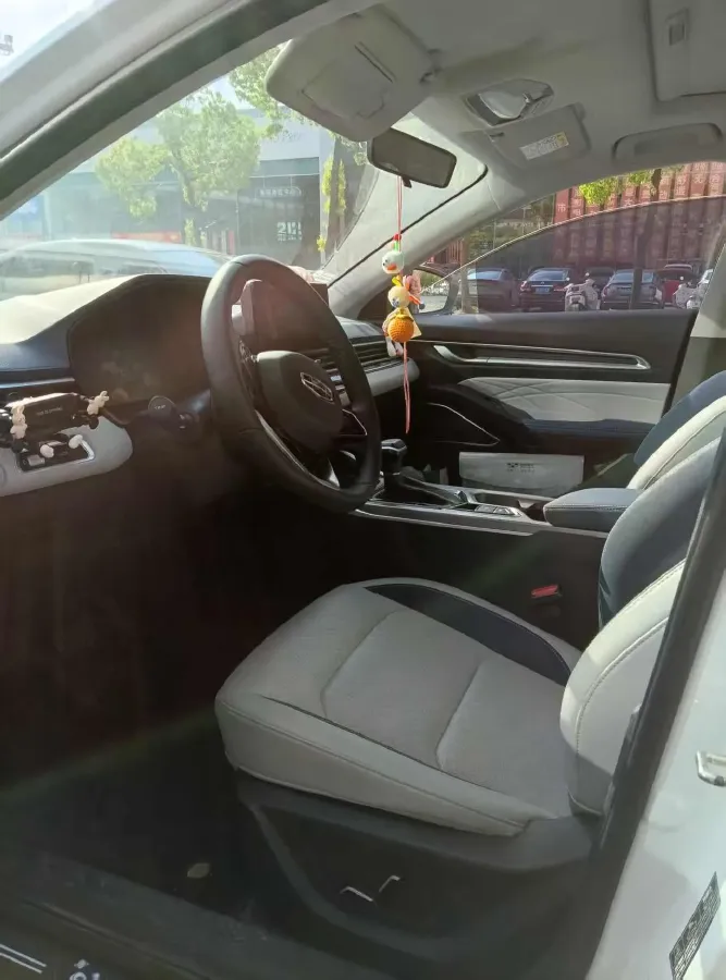 2022 Geely Emgrand 1.5L 114HP L4 CVT,autocango,china used car exporter,china ev exporter,chinese used car exporter,chinese used ev exporter