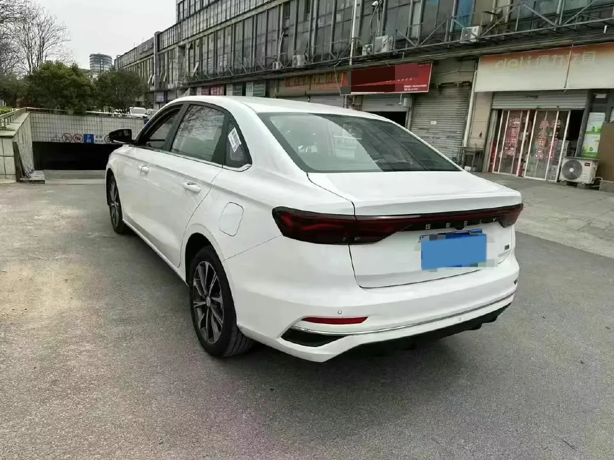 2025 Geely Emgrand 1.5L 127HP L4 CVT,autocango,china used car exporter,china ev exporter,chinese used car exporter,chinese used ev exporter