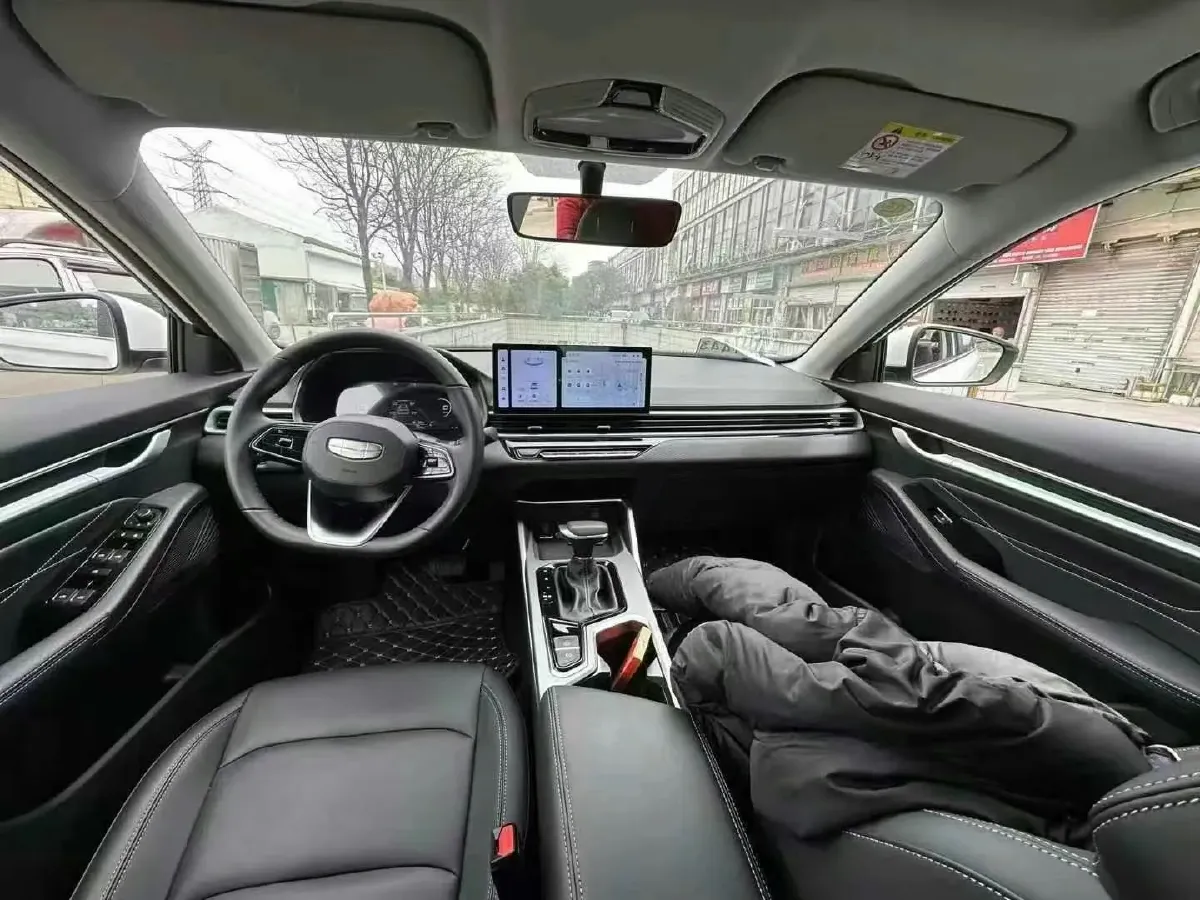 2025 Geely Emgrand 1.5L 127HP L4 CVT,autocango,china used car exporter,china ev exporter,chinese used car exporter,chinese used ev exporter