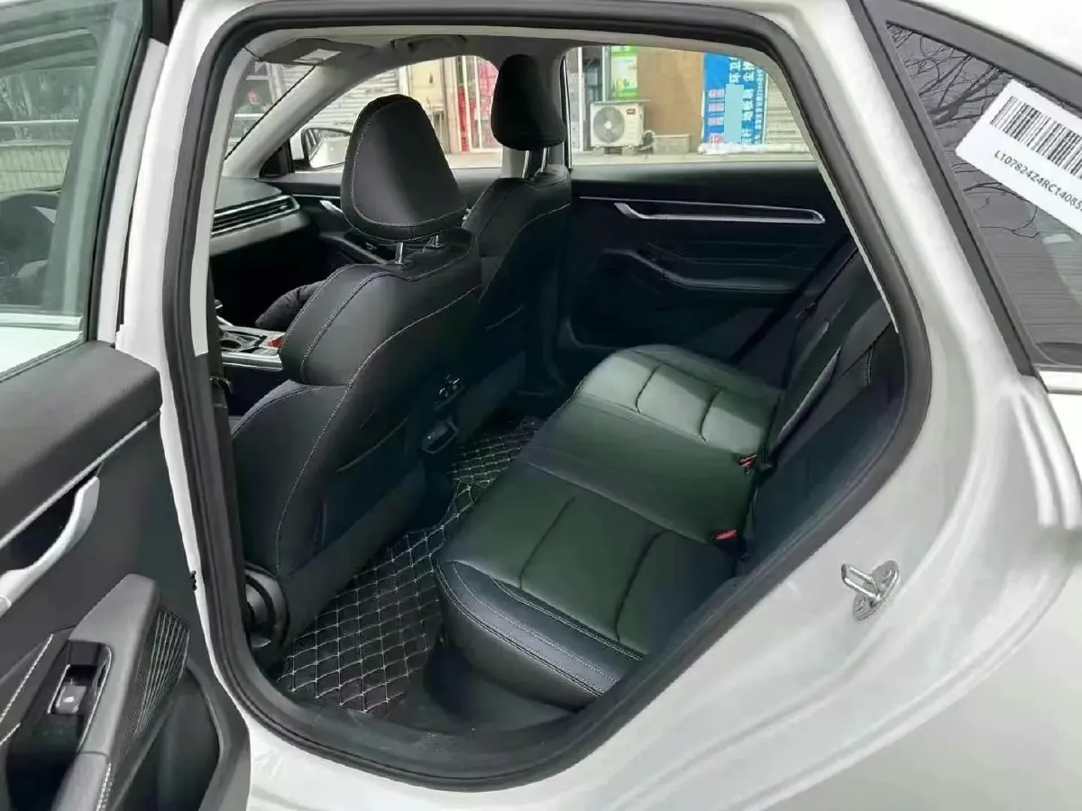 2025 Geely Emgrand 1.5L 127HP L4 CVT,autocango,china used car exporter,china ev exporter,chinese used car exporter,chinese used ev exporter