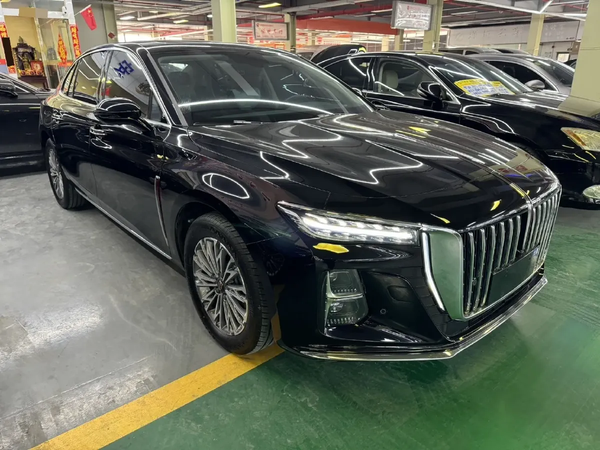 2024 HongQi H5 2.0T 224HP L4 8AT,autocango,china used car exporter,china ev exporter,chinese used car exporter,chinese used ev exporter