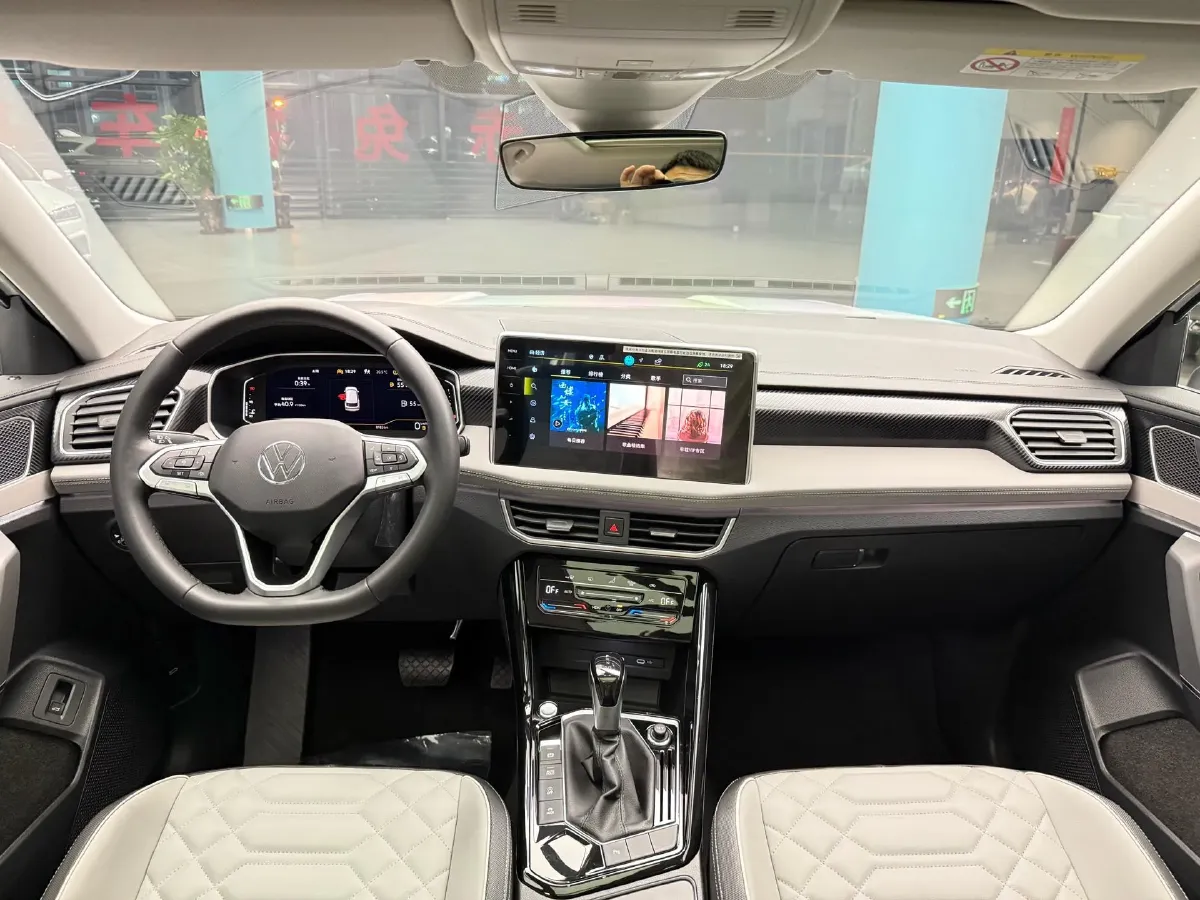 2024 Volkswagen Tayron 2.0T 186HP L4 7DCT,autocango,china used car exporter,china ev exporter,chinese used car exporter,chinese used ev exporter