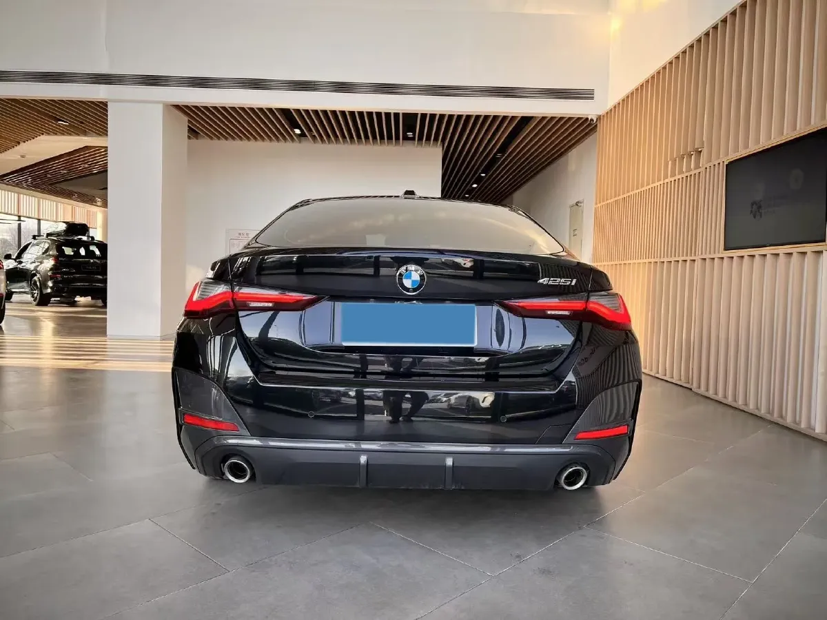 2022 BMW 8 Series 3.0T 333HP L6 8AT,autocango,china used car exporter,china ev exporter,chinese used car exporter,chinese used ev exporter