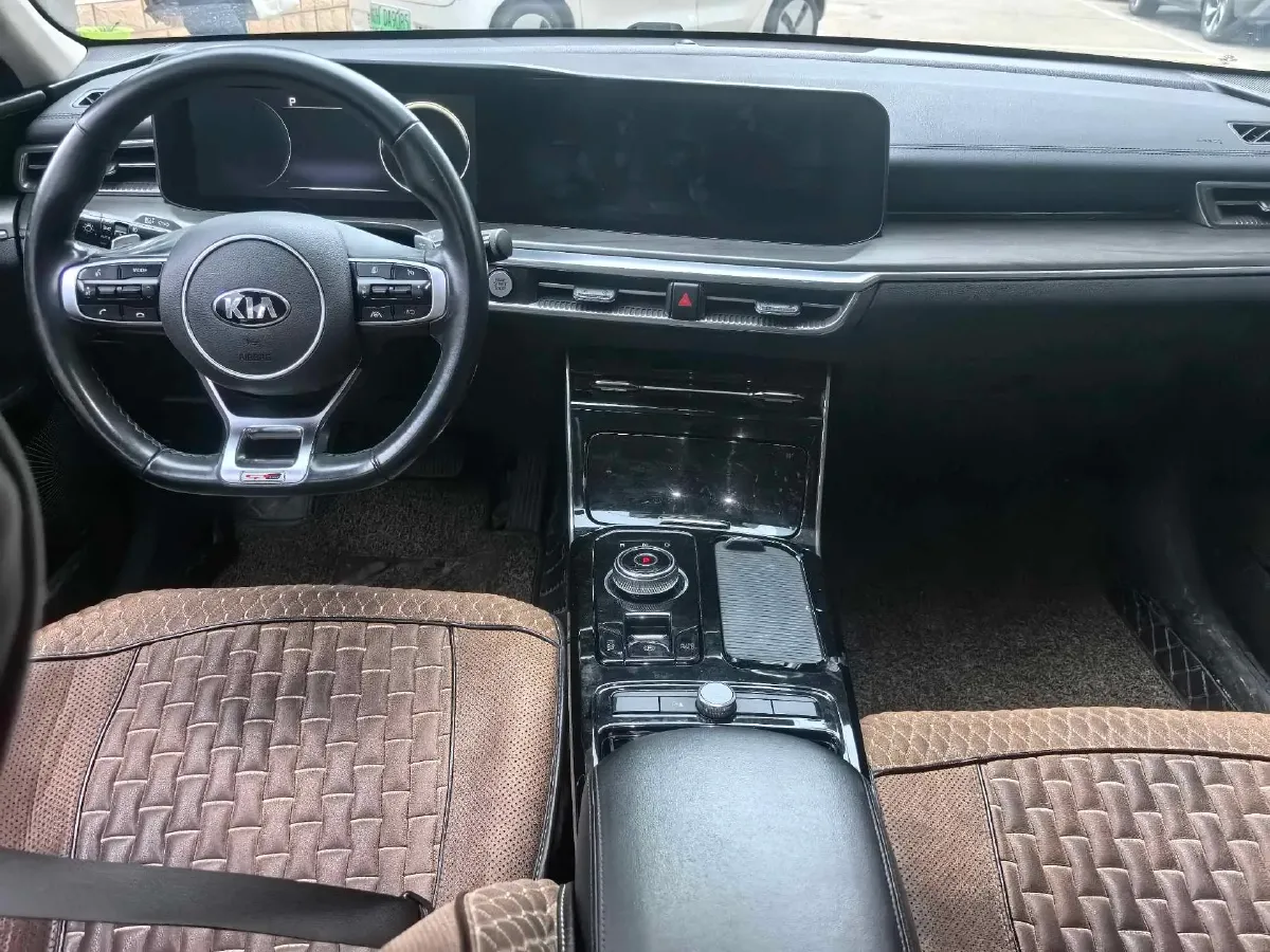 2020 Kia K5 2.0T 240HP L4 8AT,autocango,china used car exporter,china ev exporter,chinese used car exporter,chinese used ev exporter