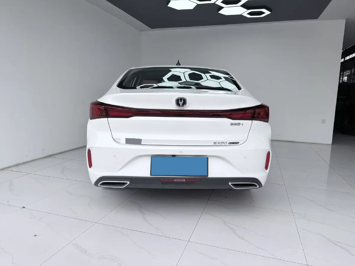 2021 ChangAn Eado 1.4T 160HP L4 7DCT,autocango,china used car exporter,china ev exporter,chinese used car exporter,chinese used ev exporter