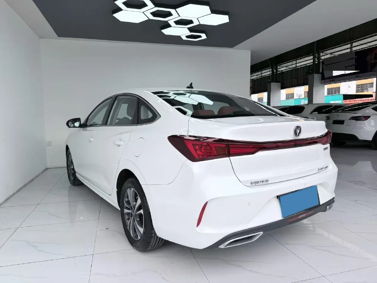 2021 ChangAn Eado 1.4T 160HP L4 7DCT,autocango,china used car exporter,china ev exporter,chinese used car exporter,chinese used ev exporter