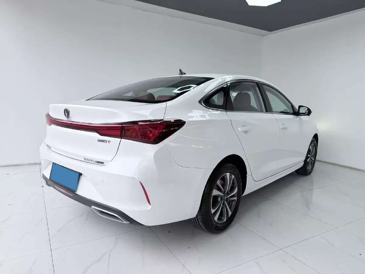 2021 ChangAn Eado 1.4T 160HP L4 7DCT,autocango,china used car exporter,china ev exporter,chinese used car exporter,chinese used ev exporter