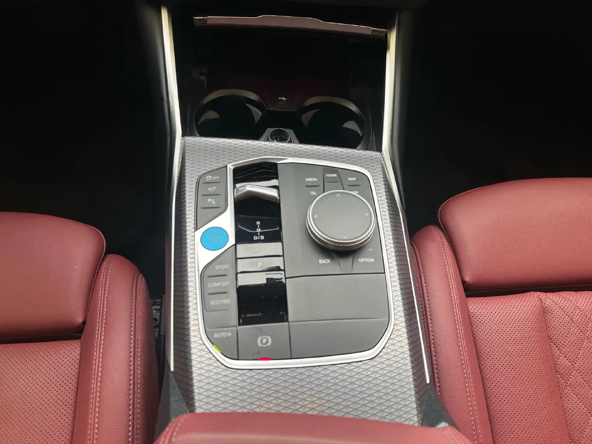 2025 BMW i3 BEV 79.05KWH,autocango,china used car exporter,china ev exporter,chinese used car exporter,chinese used ev exporter