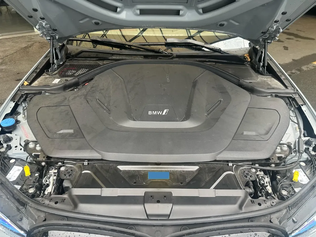 2025 BMW i3 BEV 79.05KWH,autocango,china used car exporter,china ev exporter,chinese used car exporter,chinese used ev exporter