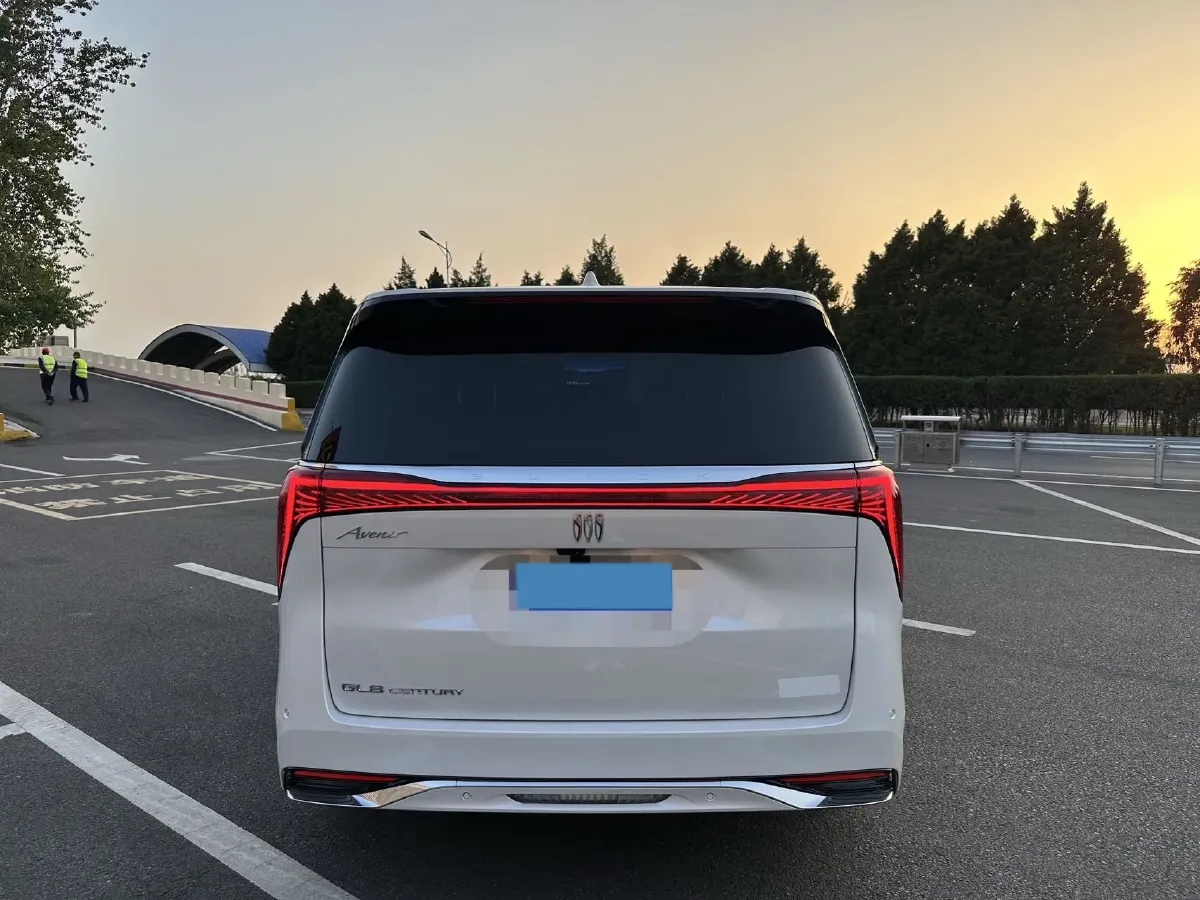 2025 Buick Century 2.0T 237HP L4 9AT,autocango,china used car exporter,china ev exporter,chinese used car exporter,chinese used ev exporter