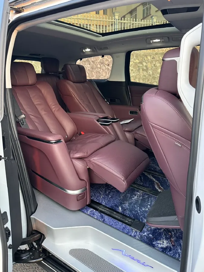 2025 Buick Century 2.0T 237HP L4 9AT,autocango,china used car exporter,china ev exporter,chinese used car exporter,chinese used ev exporter