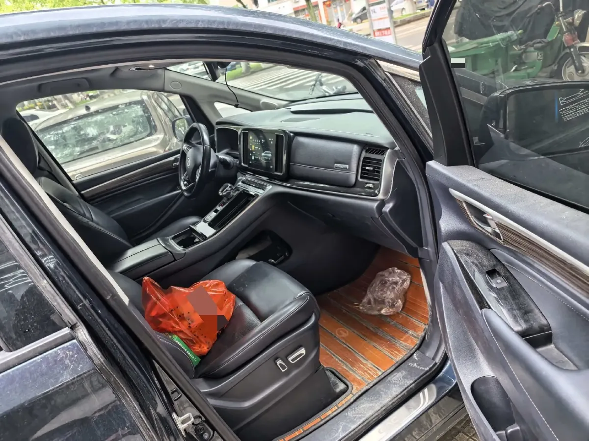 2021 GAC Trumpchi M8 2.0T 252HP L4 8AT,autocango,china used car exporter,china ev exporter,chinese used car exporter,chinese used ev exporter