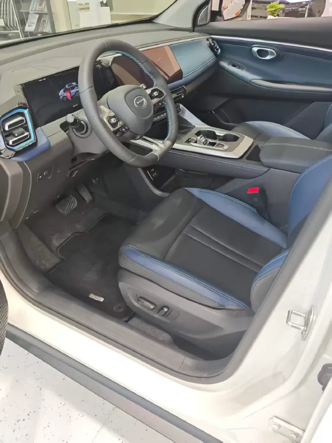 2023 GAC Trumpchi GS3 1.5T 177HP L4 7DCT,autocango,china used car exporter,china ev exporter,chinese used car exporter,chinese used ev exporter