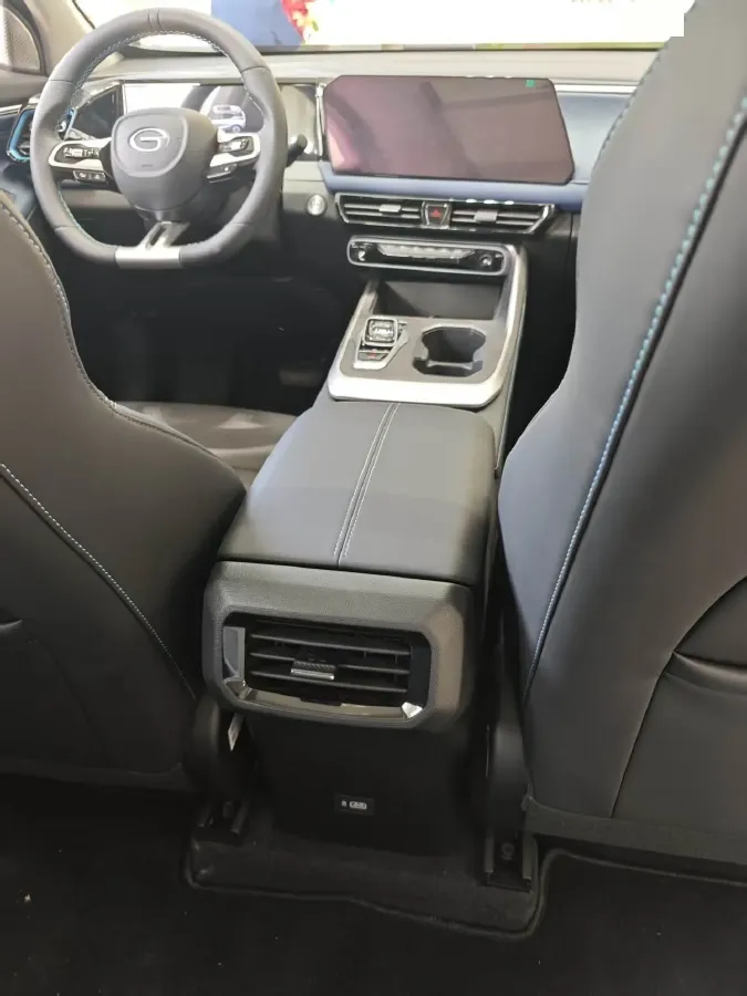 2023 GAC Trumpchi GS3 1.5T 177HP L4 7DCT,autocango,china used car exporter,china ev exporter,chinese used car exporter,chinese used ev exporter