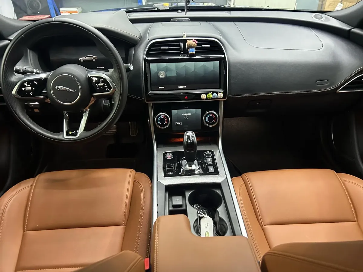 2024 Jaguar XEL 2.0T 250HP L4 8AT,autocango,china used car exporter,china ev exporter,chinese used car exporter,chinese used ev exporter