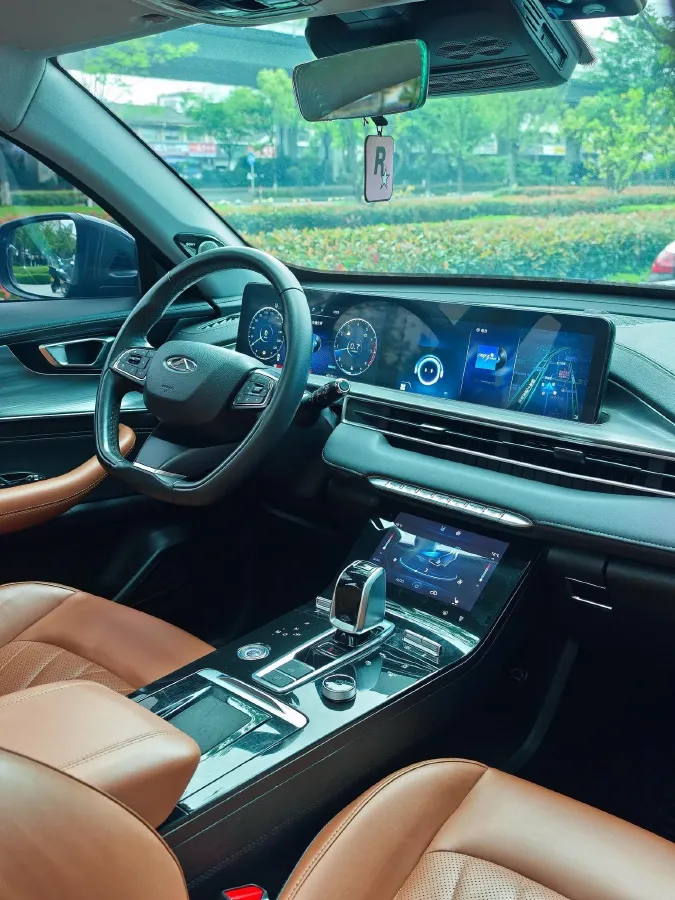 2021 Chery Tiggo 8 Plus 1.6T 197HP L4 7DCT,autocango,china used car exporter,china ev exporter,chinese used car exporter,chinese used ev exporter