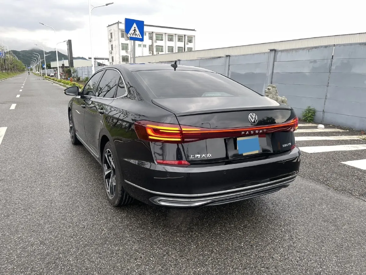2023 Volkswagen Passat 2.0T 186HP L4 7DCT,autocango,china used car exporter,china ev exporter,chinese used car exporter,chinese used ev exporter