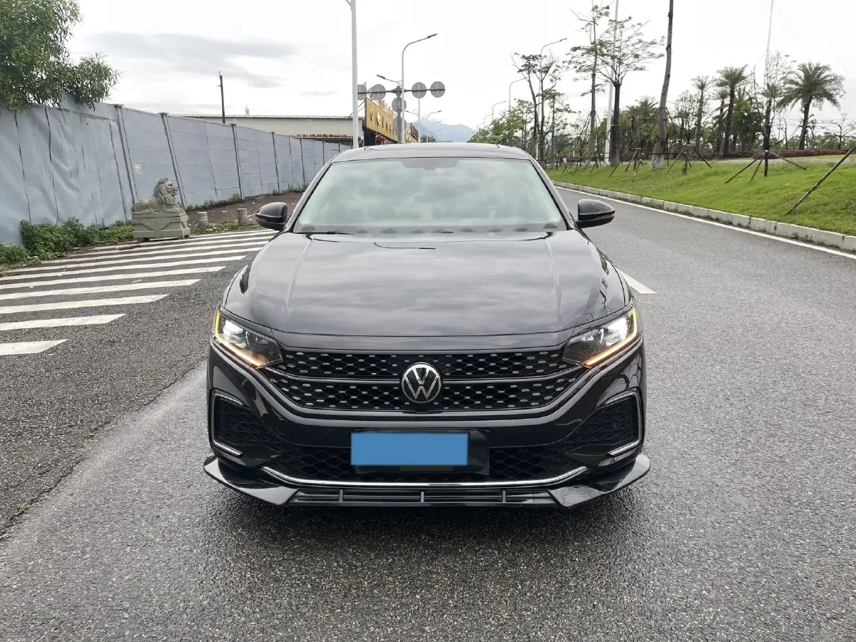 2023 Volkswagen Passat 2.0T 186HP L4 7DCT,autocango,china used car exporter,china ev exporter,chinese used car exporter,chinese used ev exporter