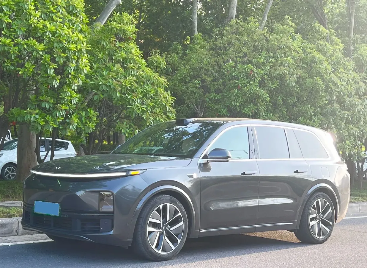 2022 Li L9 Range Extended 154HP REEV 42.6KWH,autocango,china used car exporter,china ev exporter,chinese used car exporter,chinese used ev exporter