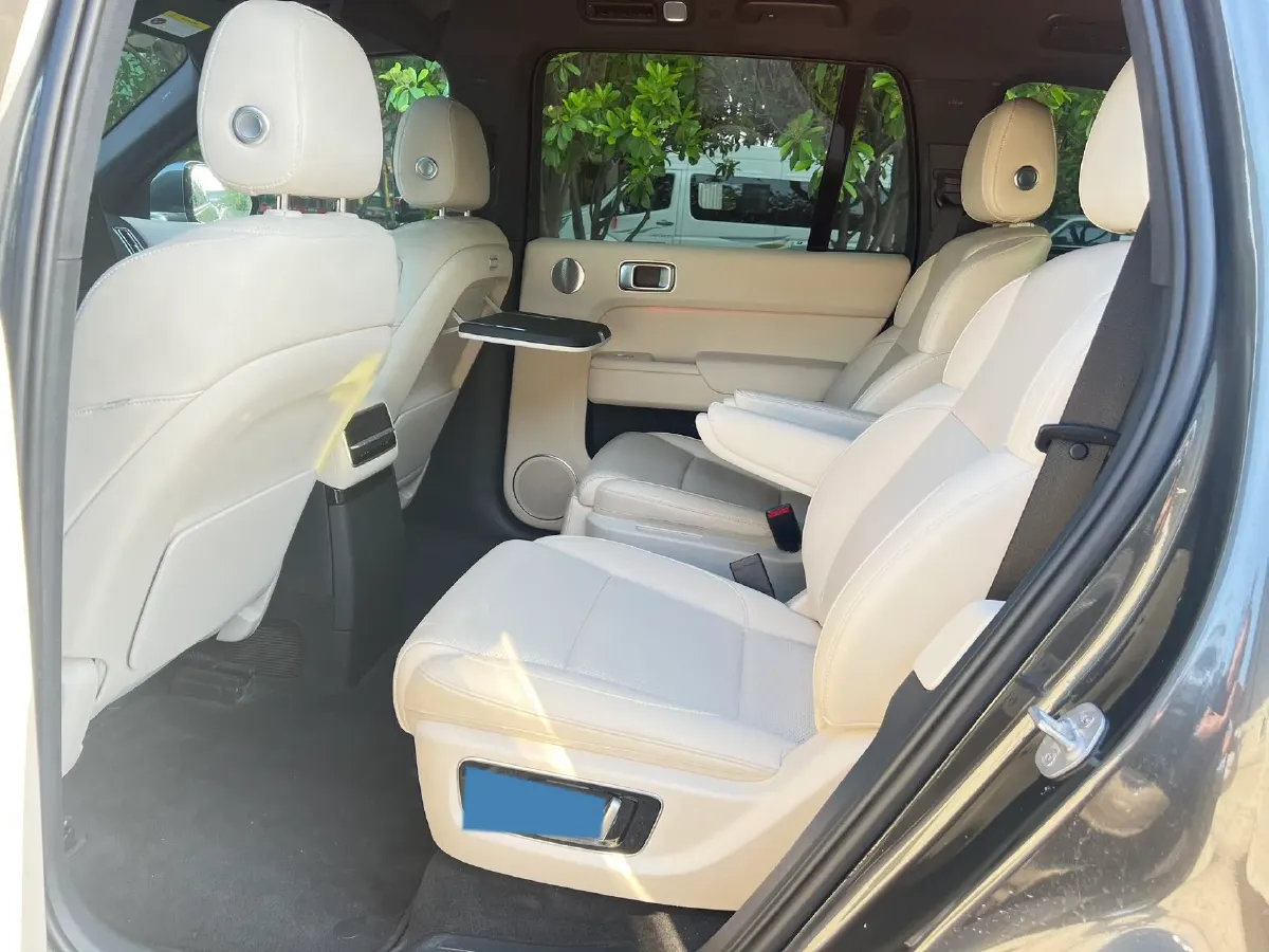 2022 Li L9 Range Extended 154HP REEV 42.6KWH,autocango,china used car exporter,china ev exporter,chinese used car exporter,chinese used ev exporter