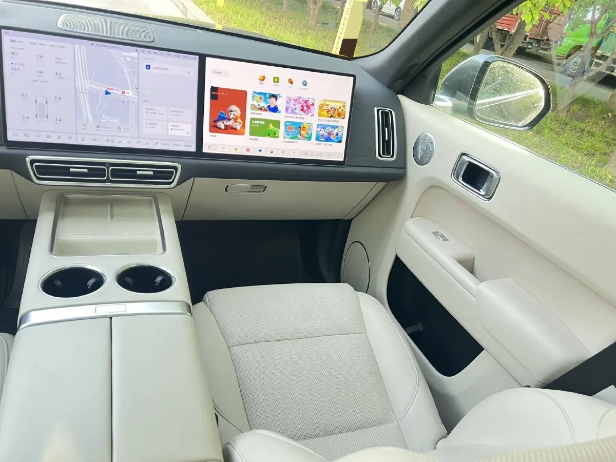 2022 Li L9 Range Extended 154HP REEV 42.6KWH,autocango,china used car exporter,china ev exporter,chinese used car exporter,chinese used ev exporter