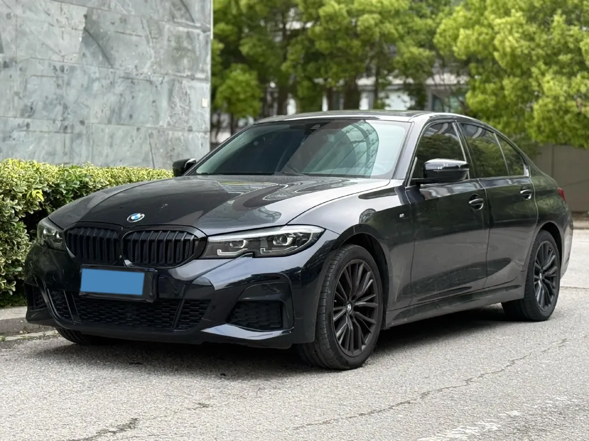 2022 BMW 3 Series 2.0T 184HP L4 8AT,autocango,china used car exporter,china ev exporter,chinese used car exporter,chinese used ev exporter