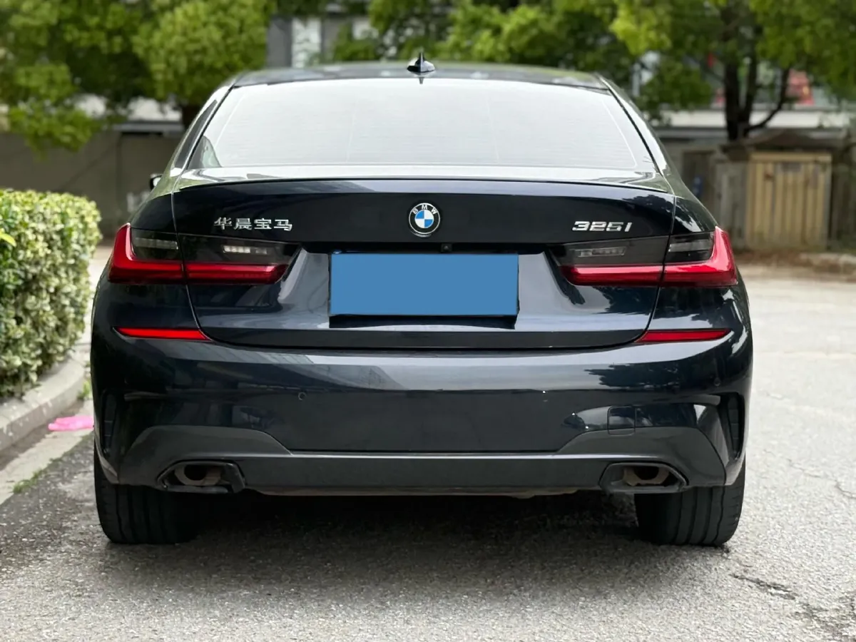 2022 BMW 3 Series 2.0T 184HP L4 8AT,autocango,china used car exporter,china ev exporter,chinese used car exporter,chinese used ev exporter