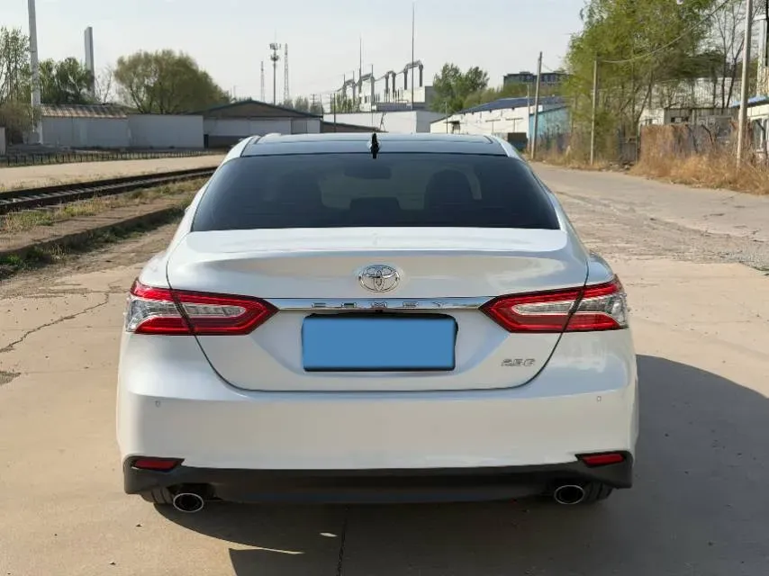 2021 Toyota Camry 2.5L 209HP L4 8AT,autocango,china used car exporter,china ev exporter,chinese used car exporter,chinese used ev exporter