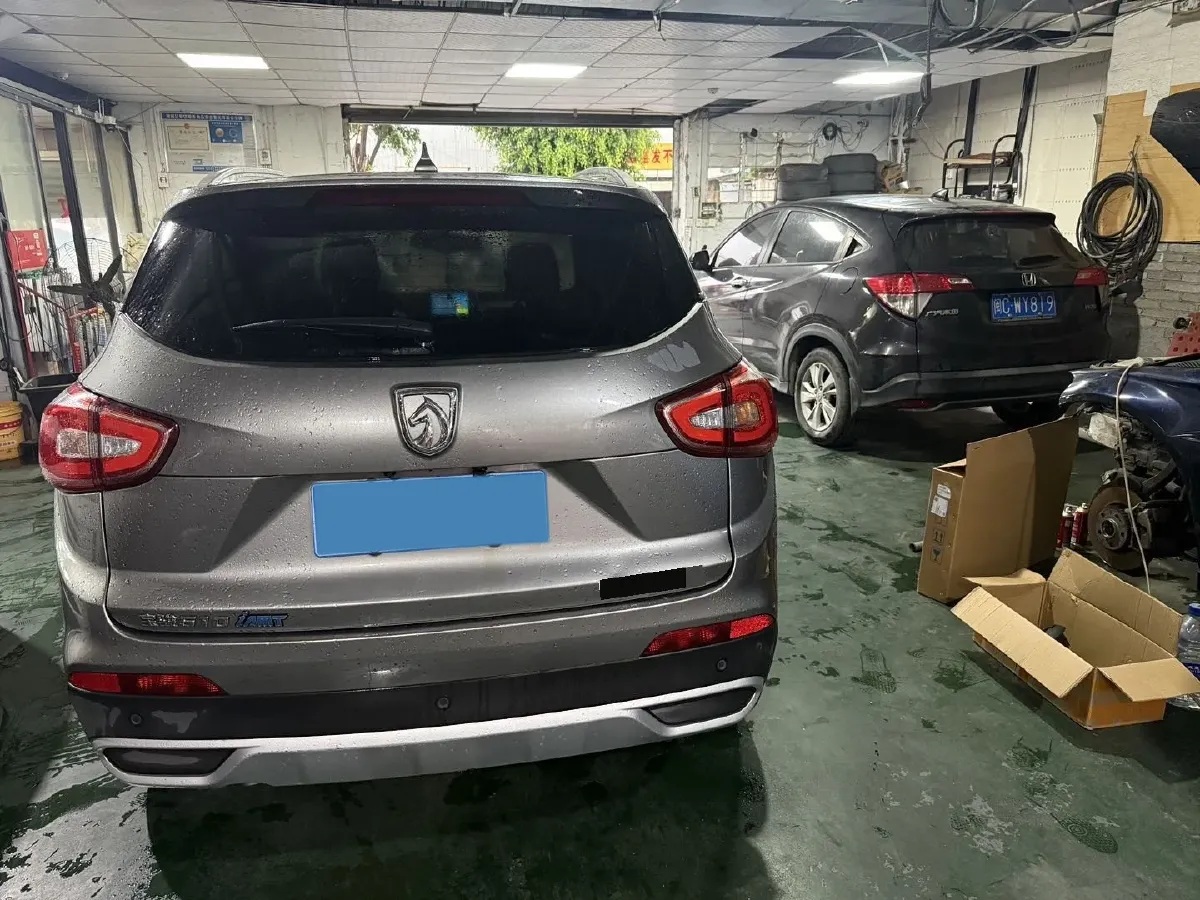 2017 HaiMa S5 Young Edition 1.6L 122HP L4 5MT,autocango,china used car exporter,china ev exporter,chinese used car exporter,chinese used ev exporter