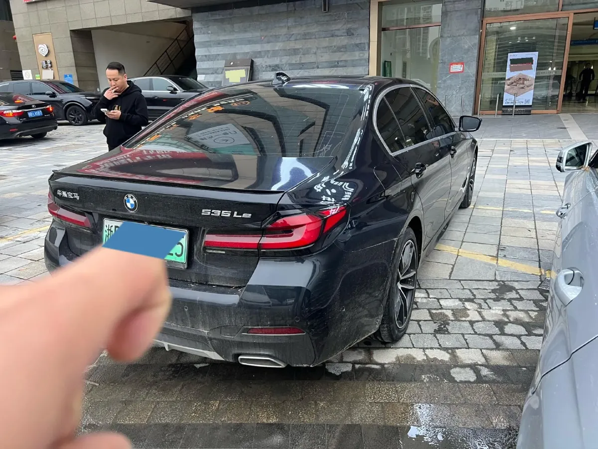 2021 BMW 5 Series 2.0T 184HP L4 8AT PHEV 17.7KWH,autocango,china used car exporter,china ev exporter,chinese used car exporter,chinese used ev exporter