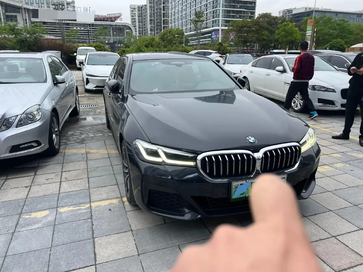 2021 BMW 5 Series 2.0T 184HP L4 8AT PHEV 17.7KWH,autocango,china used car exporter,china ev exporter,chinese used car exporter,chinese used ev exporter
