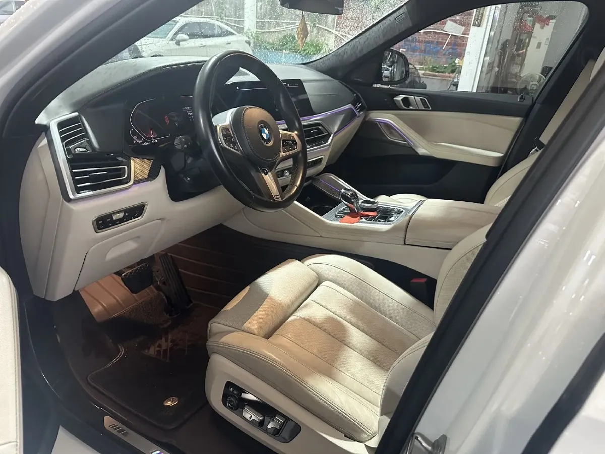 2021 BMW X6 3.0T 340HP L6 8AT,autocango,china used car exporter,china ev exporter,chinese used car exporter,chinese used ev exporter