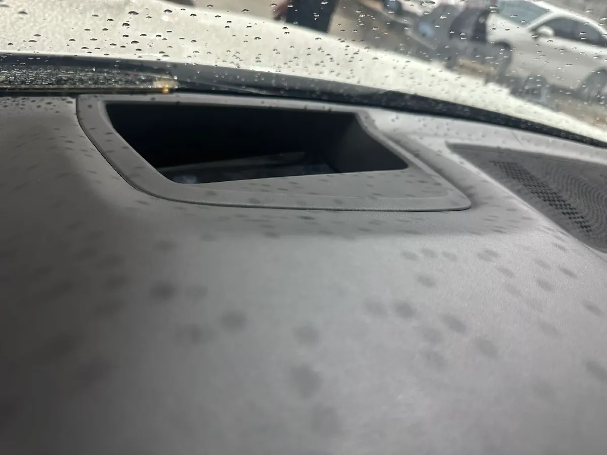 2021 BMW X6 3.0T 340HP L6 8AT,autocango,china used car exporter,china ev exporter,chinese used car exporter,chinese used ev exporter