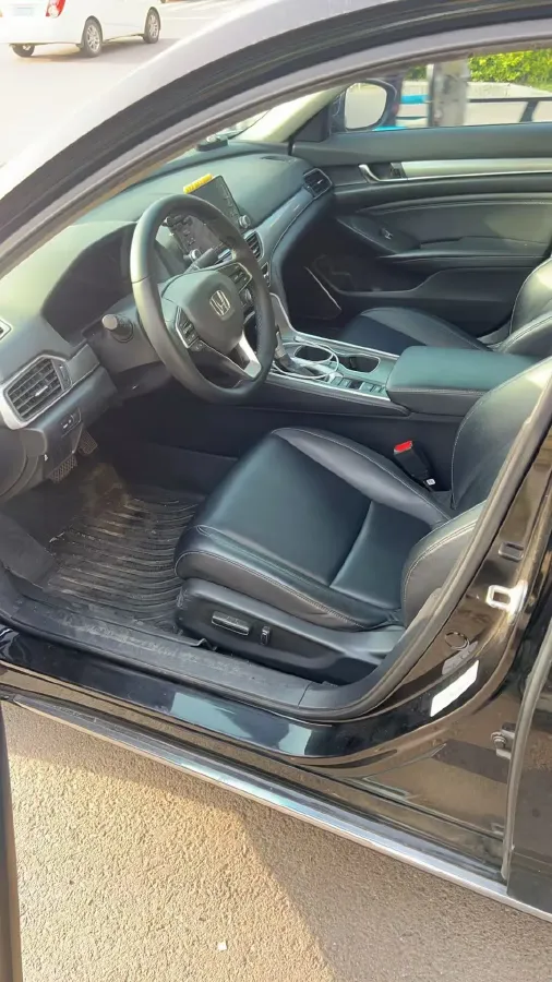 2021 Honda Accord 1.5T 194HP L4 CVT,autocango,china used car exporter,china ev exporter,chinese used car exporter,chinese used ev exporter