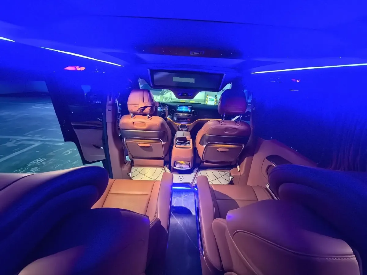 2021 Mercedes-Benz V Class 2.0T 211HP L4 9AT,autocango,china used car exporter,china ev exporter,chinese used car exporter,chinese used ev exporter