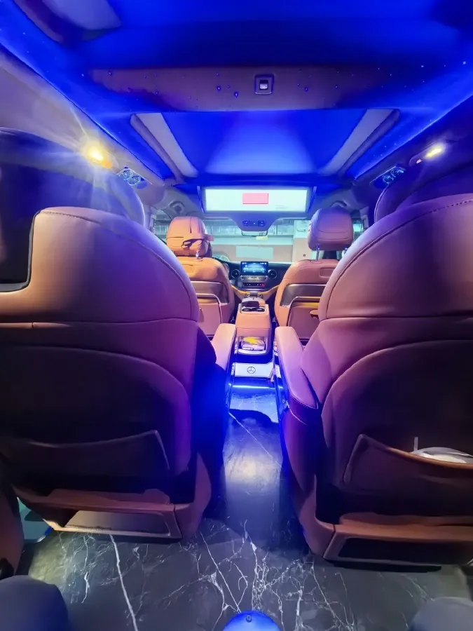 2021 Mercedes-Benz V Class 2.0T 211HP L4 9AT,autocango,china used car exporter,china ev exporter,chinese used car exporter,chinese used ev exporter