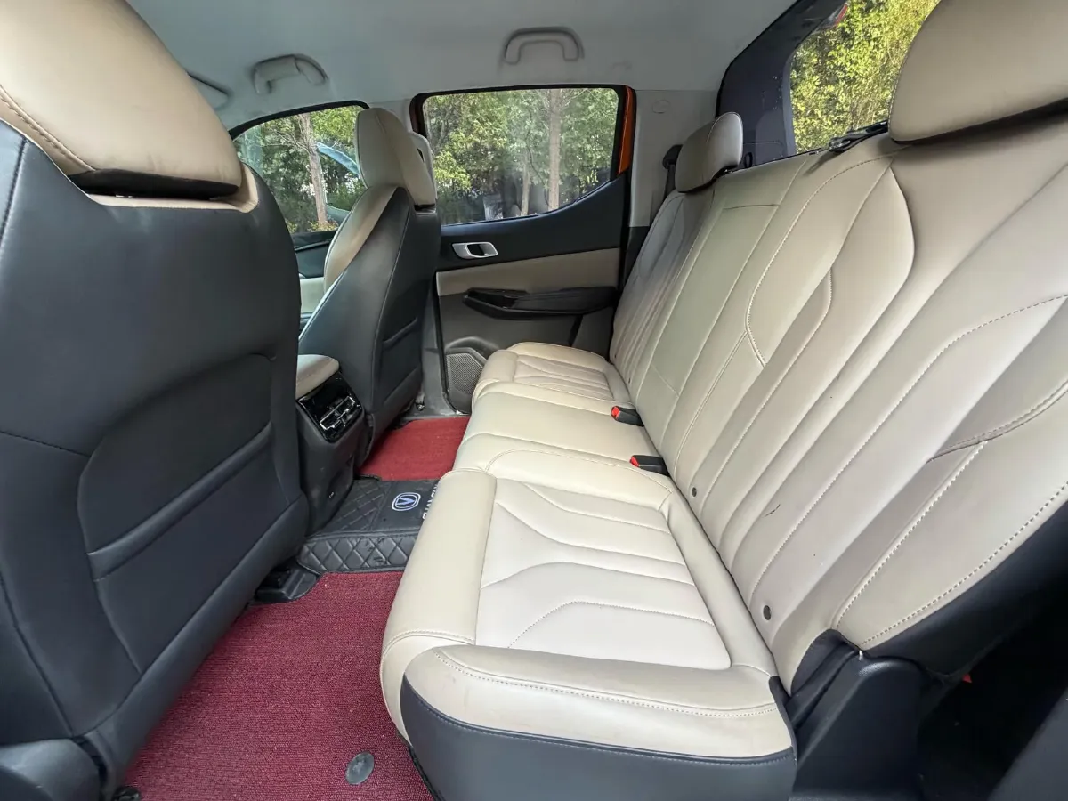 2024 ChangAn Hunter 2.0T 190HP L4 REEV 31.18KWH,autocango,china used car exporter,china ev exporter,chinese used car exporter,chinese used ev exporter