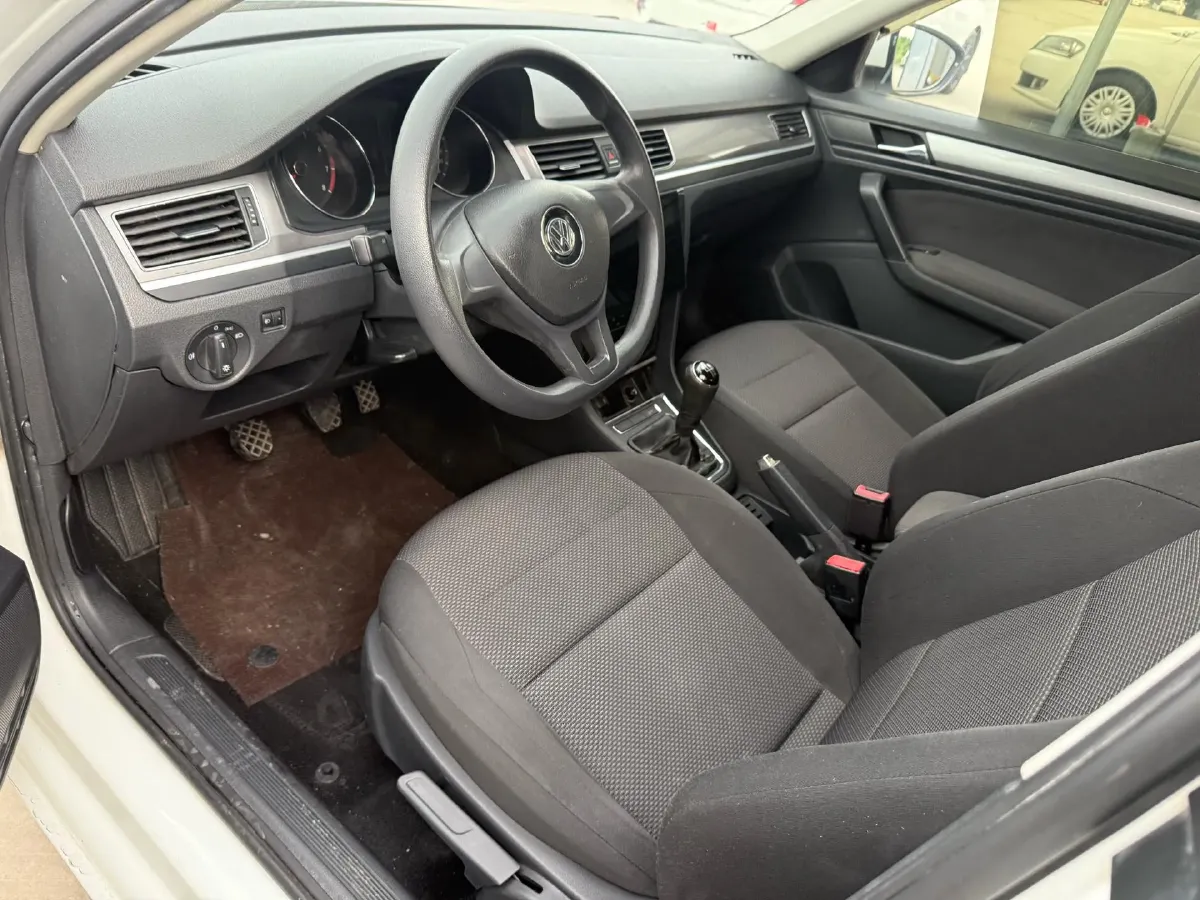 2018 Volkswagen Bora 1.4T 131HP L4 5MT,autocango,china used car exporter,china ev exporter,chinese used car exporter,chinese used ev exporter