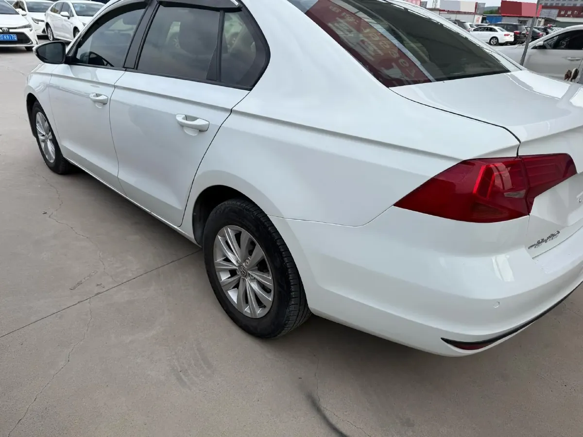 2018 Volkswagen Bora 1.4T 131HP L4 5MT,autocango,china used car exporter,china ev exporter,chinese used car exporter,chinese used ev exporter