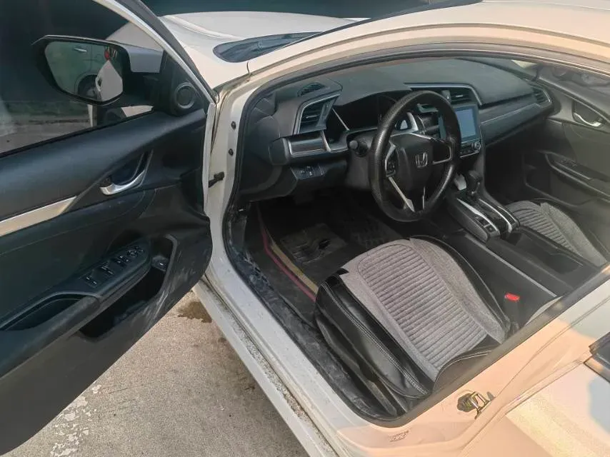 2019 Honda Civic 1.5T 177HP L4 CVT,autocango,china used car exporter,china ev exporter,chinese used car exporter,chinese used ev exporter