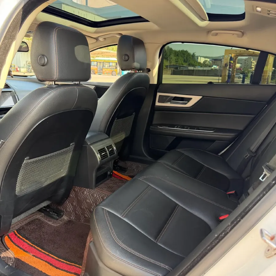 2019 Land Rover Discovery Sport 2.0T 200HP L4 9AT,autocango,china used car exporter,china ev exporter,chinese used car exporter,chinese used ev exporter