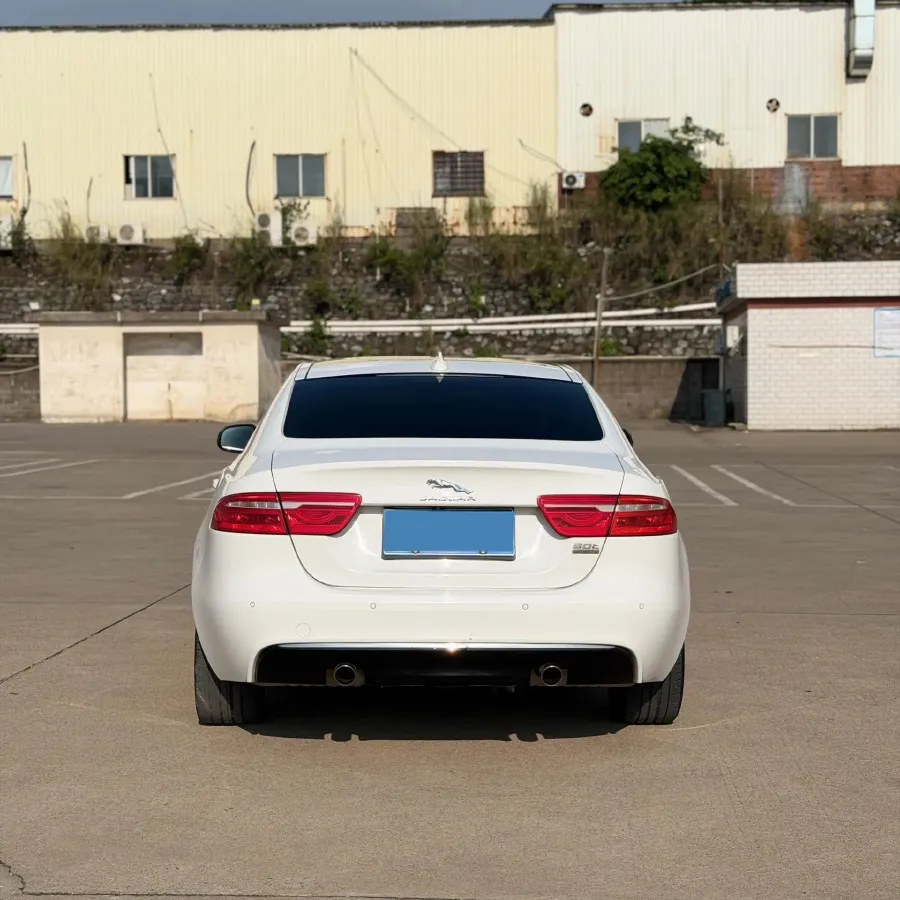 2019 Land Rover Discovery Sport 2.0T 200HP L4 9AT,autocango,china used car exporter,china ev exporter,chinese used car exporter,chinese used ev exporter